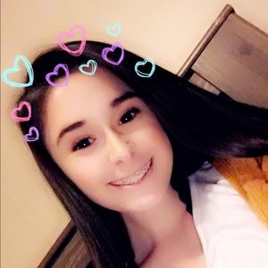 Meet your Posher, Jennica